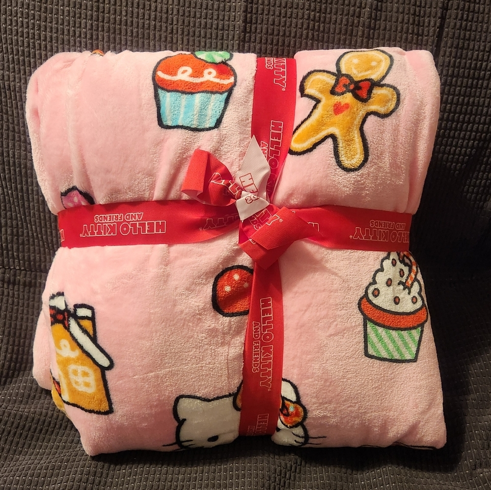 NWT Sanrio Hello Kitty Pink Christmas Gingerbread Plush Blanket Throw Full/Queen